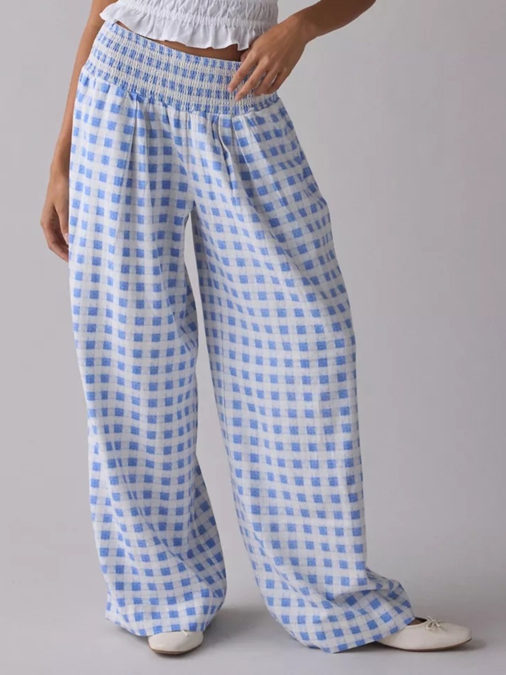 Kimchi Blue UO Caroline Smocked Wide Leg Linen Blend Pants Heart Gingham NWOT M